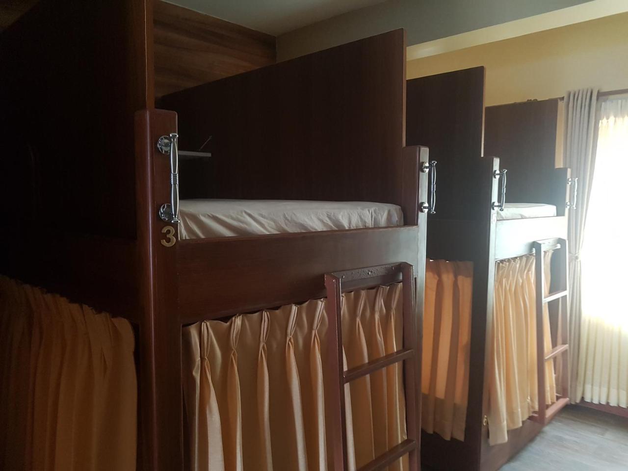 Om Gaura Hotel Pokhara Eksteriør bilde